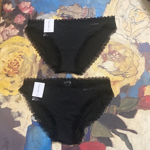 2 Calvin Klein Panties